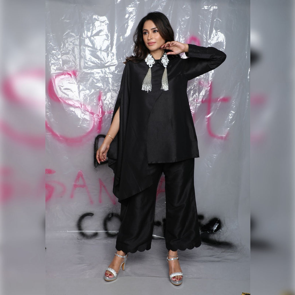 Tassel Embroidered Shirt Set